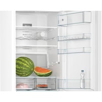 Холодильник Bosch Serie 4 VitaFresh KGN39XW28R