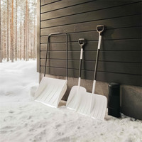 Лопата для уборки снега Fiskars White Snow 1052522