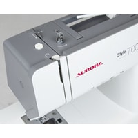 Компьютерная швейная машина Aurora Style 700