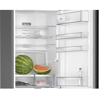 Холодильник Bosch Serie 6 VitaFresh Plus KGN39AX32R
