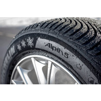 Зимние шины Michelin Alpin 5 205/60R15 91H