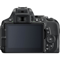 Зеркальный фотоаппарат Nikon D5600 Kit 18-140mm AF-S VR