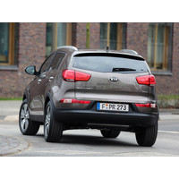 Легковой KIA Sportage Premium SUV 1.7td 6MT (2014)