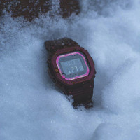 Наручные часы Casio G-Shock GMW-B5000RD-4E
