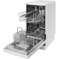 Отдельностоящая посудомоечная машина Indesit DSFE 1B10