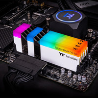 Оперативная память Thermaltake Toughram RGB D5 2x16ГБ DDR5 5600 МГц RG32D516GX2-5600C36A