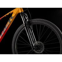Велосипед Trek Marlin 7 29 XL 2021 (красный/желтый)