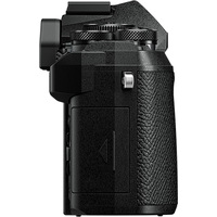 Беззеркальный фотоаппарат Olympus OM-D E-M5 Mark III Kit 12-40mm (черный)