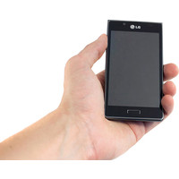 Смартфон LG P705 Optimus L7
