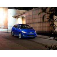 Легковой Hyundai Accent Dynamic Hatchback 1.6i 4AT (2011)