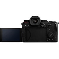 Беззеркальный фотоаппарат Panasonic Lumix S DC-S5 Body
