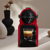 Капсульная кофеварка Nespresso Inissia C40 (красный)