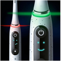 Электрическая зубная щетка Oral-B Oral-B IO Series 10 (белый)