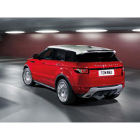 Легковой Land Rover Range Rover Evoque Pure 5-door SUV 2.2td (150) 9AT 4WD (2011)