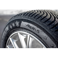 Зимние шины Michelin Alpin 5 215/55R17 94V