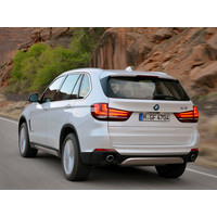 Легковой BMW X5 xDrive 25d SUV 2.0td 8AT 4WD (2013)