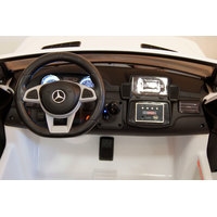 Электромобиль RiverToys Mercedes-Benz GLS63 4WD (белый)
