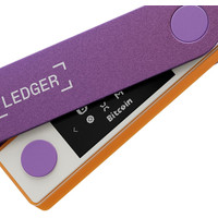 Аппаратный криптокошелек Ledger Nano X (ретро гейминг)