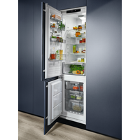 Холодильник Electrolux LNS6TE19S