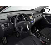 Легковой Hyundai i30 Classic Hatchback 1.6td 6MT (2012)