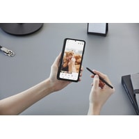 Смартфон Samsung Galaxy S21 Ultra 5G SM-G998B/DS 12GB/128GB Восстановленный by Breezy, грейд A (черный фантом)