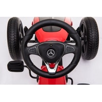 Педальная машинка RiverToys Mercedes-Benz H333HH (красный)