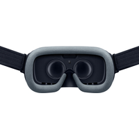 Очки виртуальной реальности для смартфона Samsung Gear VR с джойстиком (Galaxy Note8 Edition)