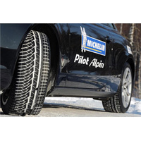 Зимние шины Michelin Pilot Alpin PA4 235/45R20 100W в Бресте