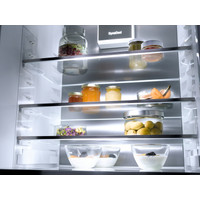 Однокамерный холодильник Miele K 7473 D