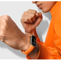 Фитнес-браслет Xiaomi Smart Band 8 (золотистый, с оранжевым силиконовым ремешком, международная версия)