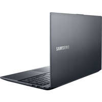 Ноутбук Samsung ATIV Book 8 (NP870Z5E-X01RU)