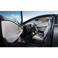 Легковой Volvo V40 Momentum Hatchback 2.0t 8AT (2012)
