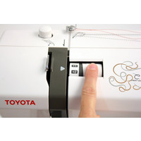 Электромеханическая швейная машина Toyota CEV