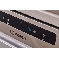 Отдельностоящая посудомоечная машина Indesit DSFO 3T224 C S