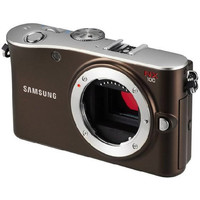 Беззеркальный фотоаппарат Samsung NX100 Body