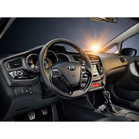Легковой KIA Cee`d 5-door Comfort Hatchback 1.6i 6AT (2012)