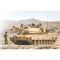 Сборная модель Italeri 6571 M1A2 Abrams With Crew