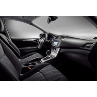 Легковой Nissan Tiida Elegance Plus Connect Hatchback 1.6i 5MT (2012)