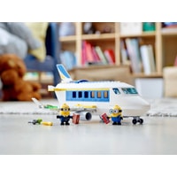 Конструктор LEGO Minions 75547 Миньоны тренировочный полет