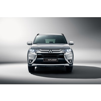 Легковой Mitsubishi Outlander Invite SUV 2.0i CVT 4WD (2015)