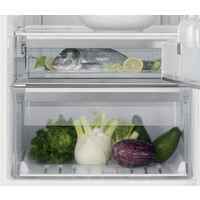 Холодильник Electrolux EN93458MW