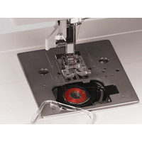 Компьютерная швейная машина Singer CE-150 Futura