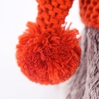 Классическая игрушка Basik & Co Басик в вязаной шапке и шарфе (25 см)