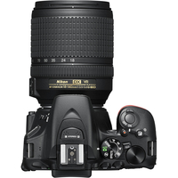 Зеркальный фотоаппарат Nikon D5600 Kit 18-140mm AF-S VR