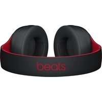 Наушники Beats Studio3 Wireless коллекция Decade (черный/красный)