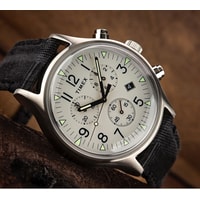 Наручные часы Timex TW2R68800
