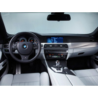 Легковой BMW M5 Sedan (2011)