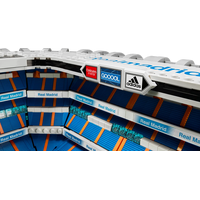 Конструктор LEGO Creator Expert 10299 Сантьяго Бернабеу—стадион ФК «Реал Мадрид»