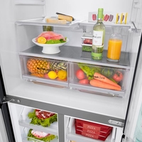 Четырёхдверный холодильник LG GC-Q22FTBKL