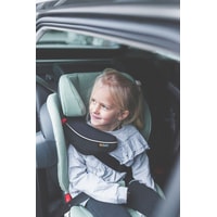 Детское автокресло BeSafe iZi Flex FIX i-Size (black cab)
